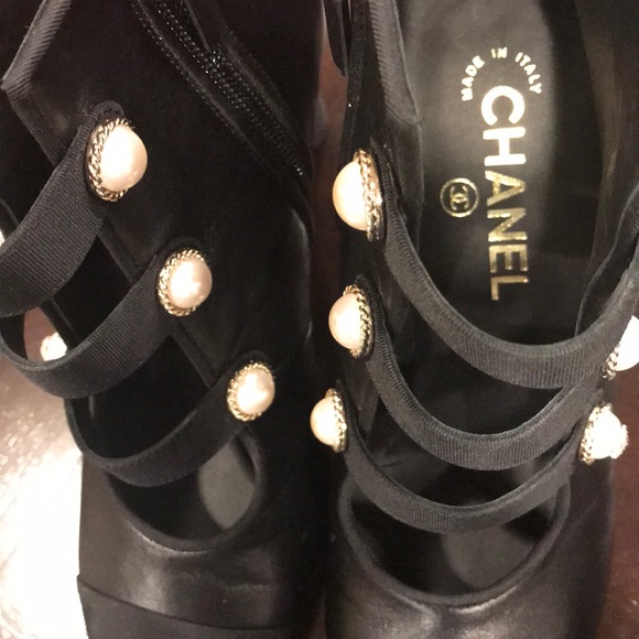 Shoes - Picture 2 of 4